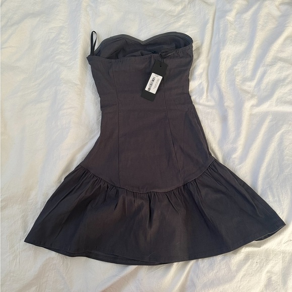 NWT Motel Sabina Bandeau Mini Dress In Charcoal Grey - Picture 6 of 6